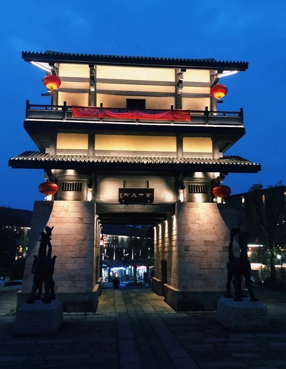 江西省宜春市温汤镇旅游攻略 江西省宜春市温汤镇是一个充满自然美景