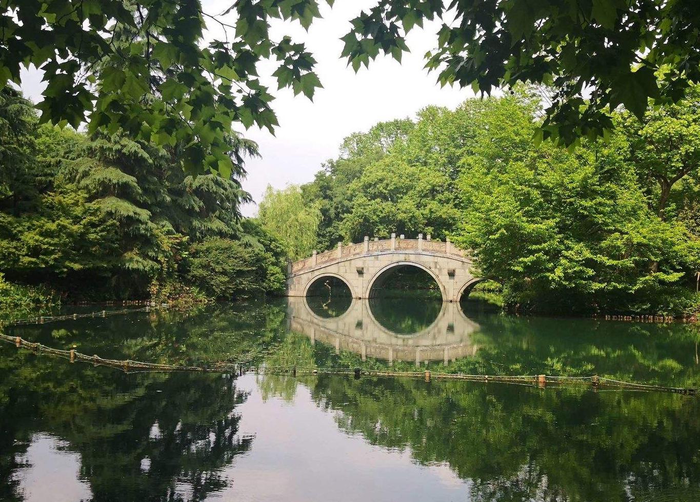 匿旅隐秘风景浴鹄湾 浴鹄湾是位于杭州西湖以西的一个小众景区,与花港