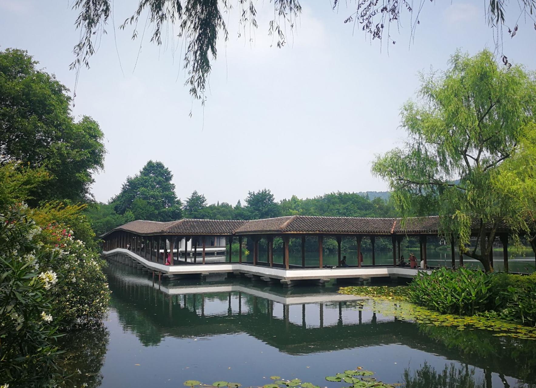 匿旅隐秘风景浴鹄湾 浴鹄湾是位于杭州西湖以西的一个小众景区,与花港