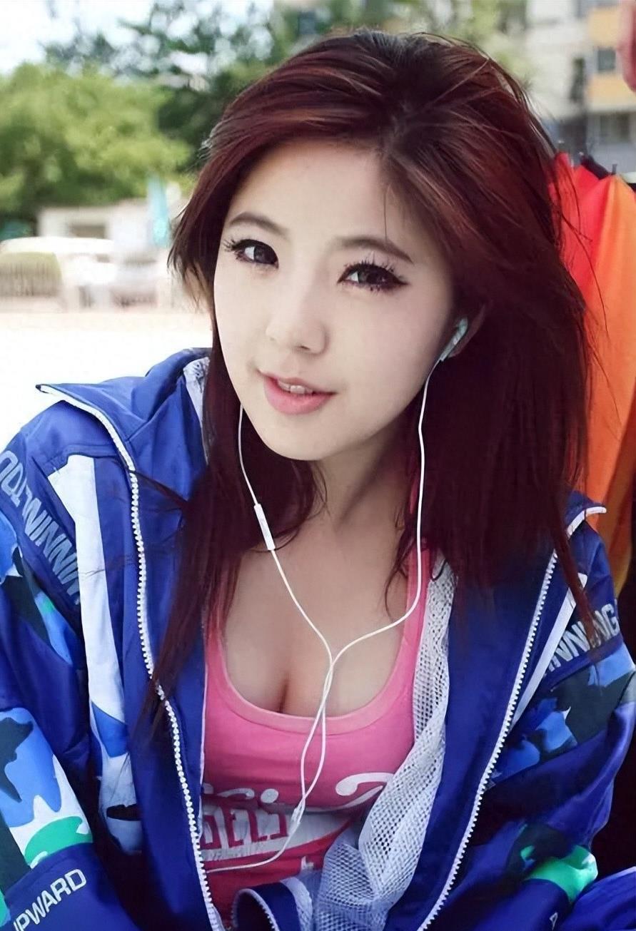 赵奕欢:多才多艺的完美女神 赵奕欢,华语乐坛巨星,美丽才华并存,电影