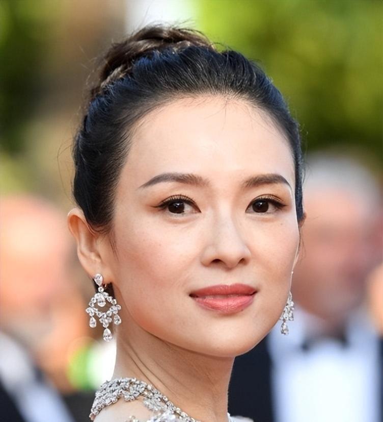 巩俐,章子怡:中国女演员的实力与风采 第72届戛纳国际电影节上,中国女