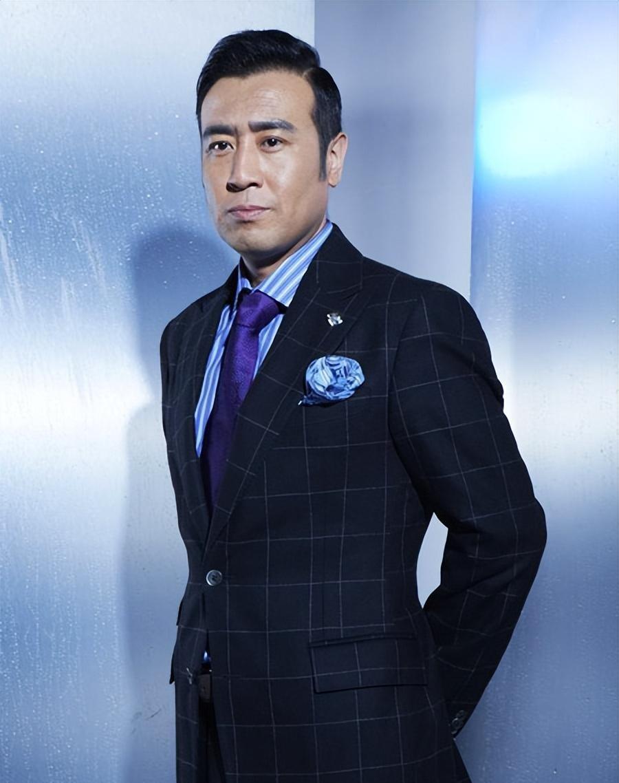 于和伟:中国电影的代表人物 于和伟是中国电影界最著名的导演之一