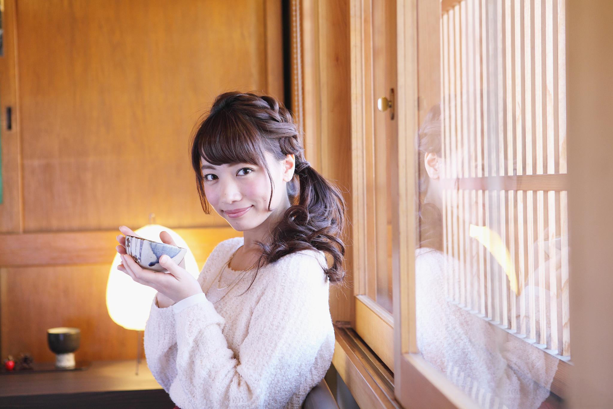 26岁生田绘梨花,多才多艺的岛国花姑娘 生田绘梨花是一位多才多艺的