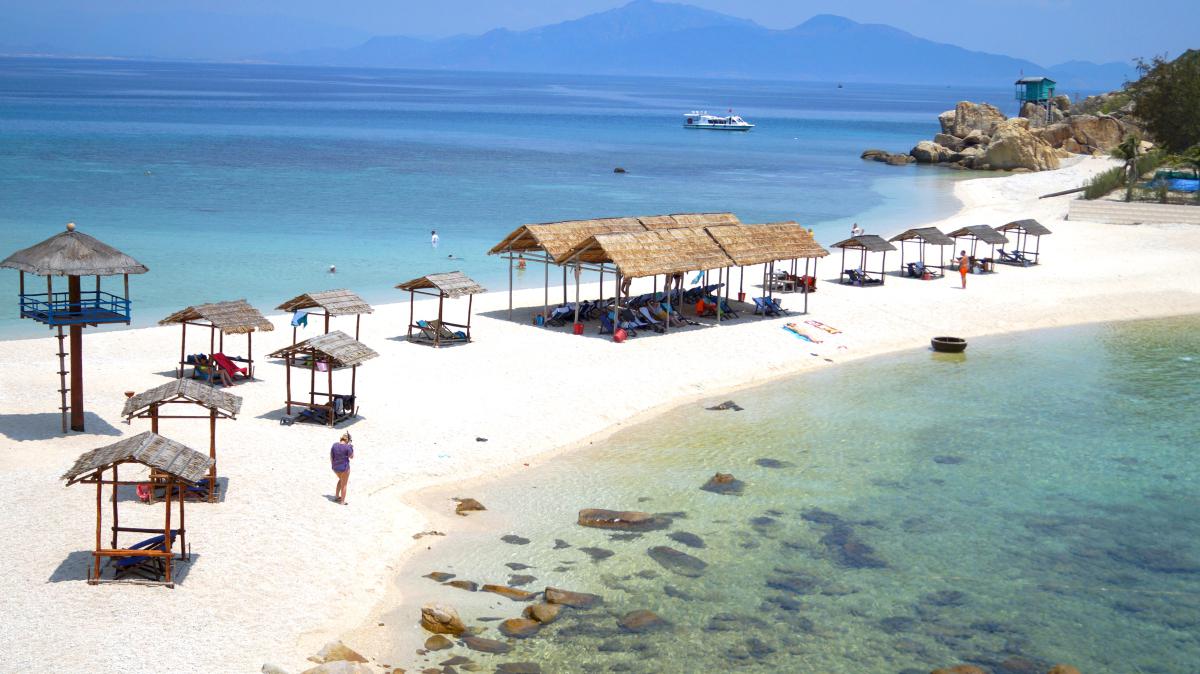 蜈支洲岛旅游攻略 蜈支洲岛,位于中国海南岛的东南沿海,是一个小而美