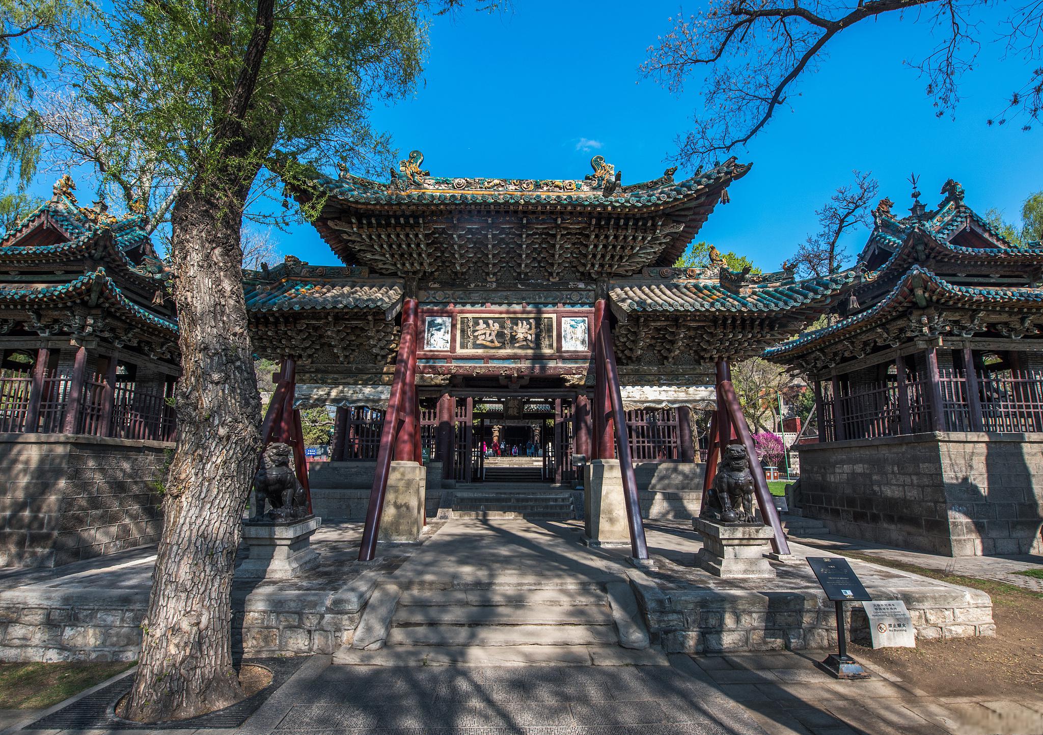 晋祠,是中国山西省太原市的一颗璀璨明珠,是中国古代建筑艺术的瑰宝
