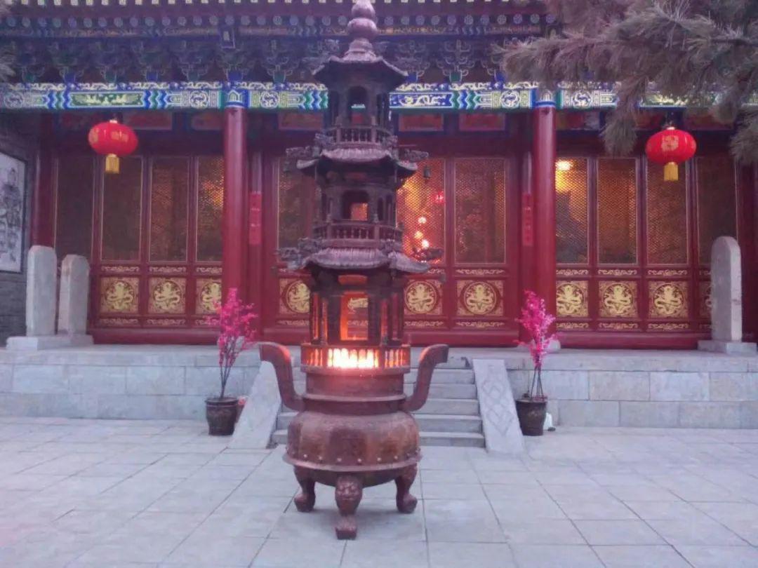 五台山金刚庵 金刚庵是五台山文殊道场著名的梵刹之一,是历史传承久远