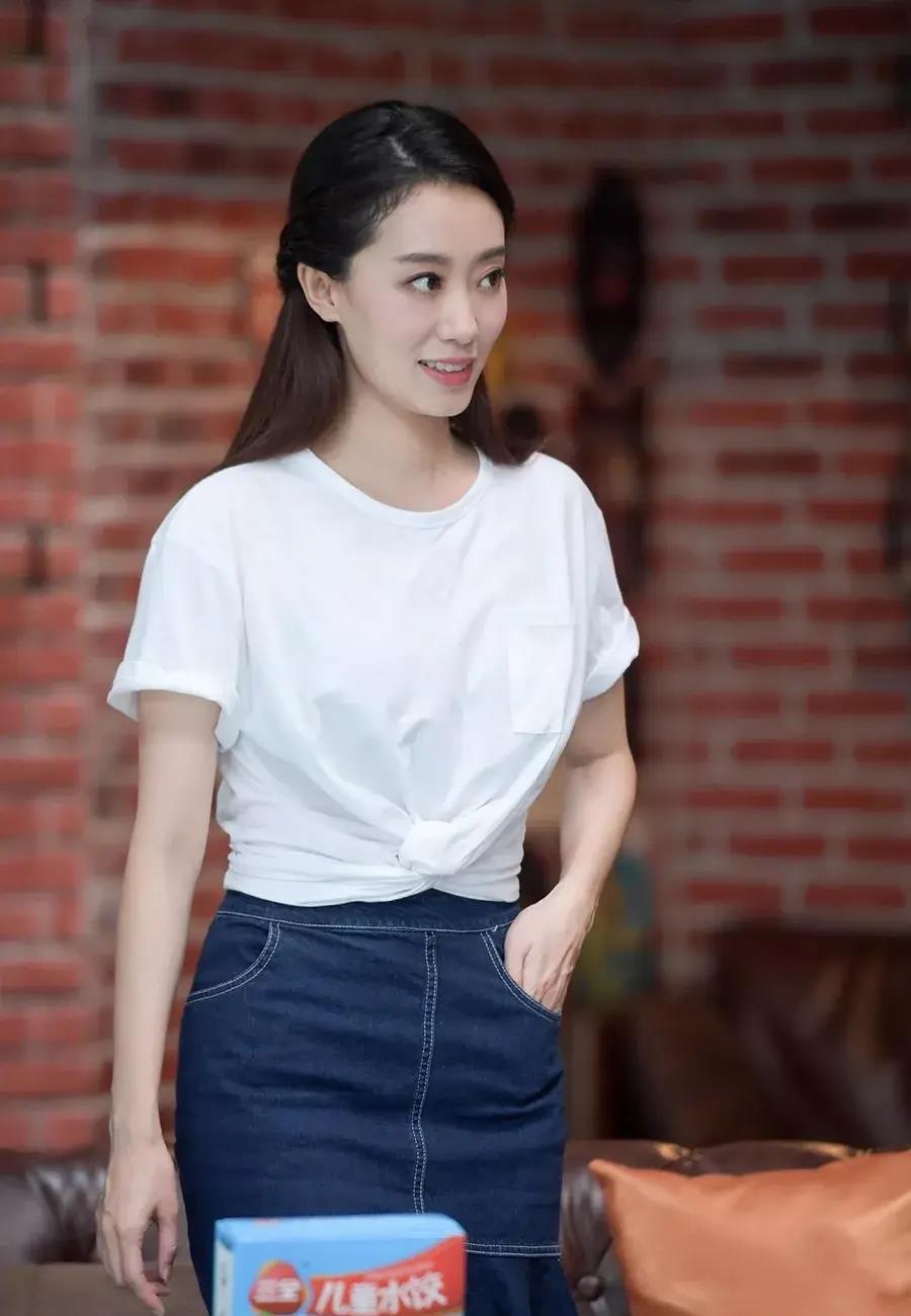 张小斐演技获赞 中戏教授点评张小斐演技的事件,不仅仅是对张小斐个人