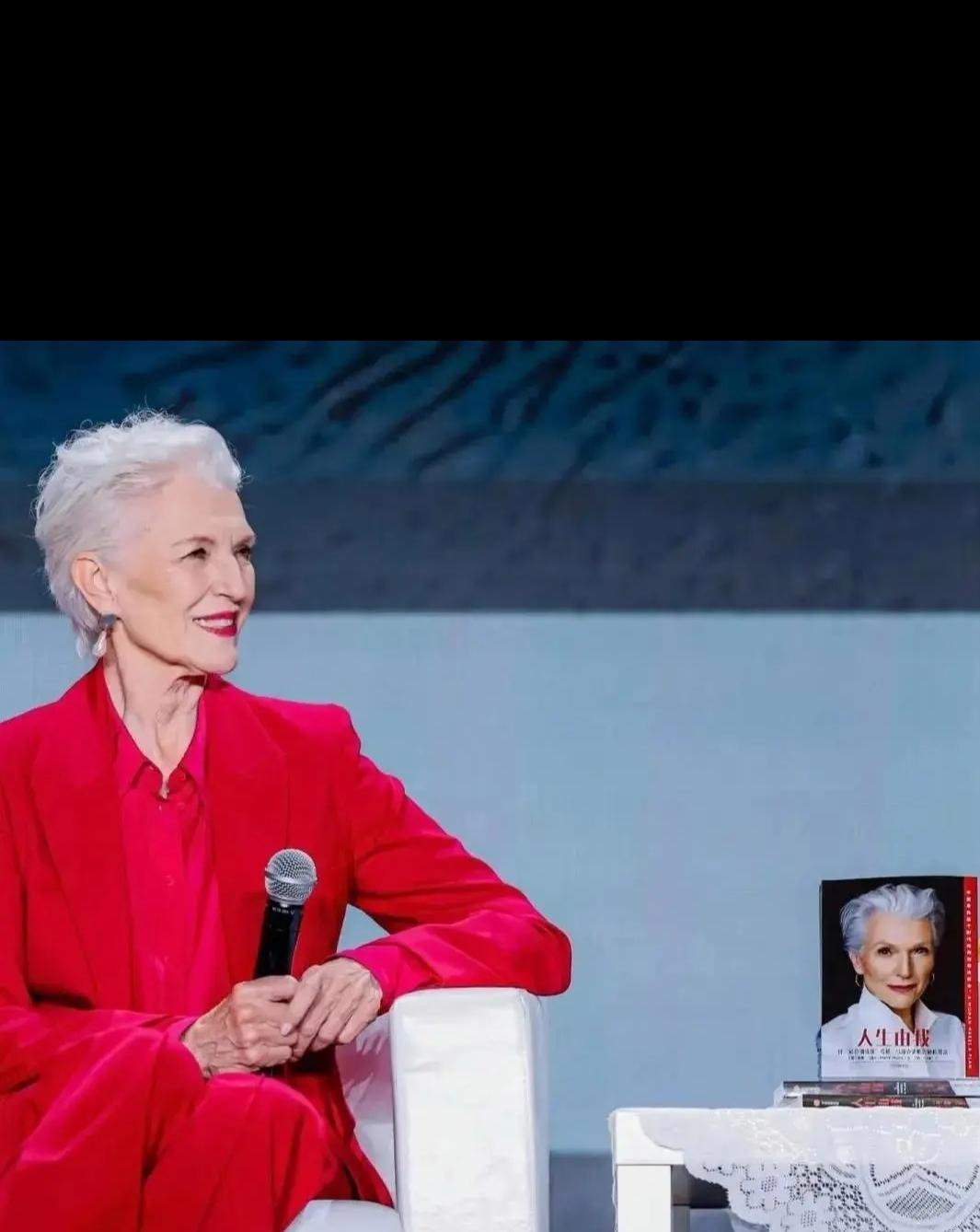 梅耶·马斯克:我才是自己最成功的作品 maye musk,一个1948年出生于