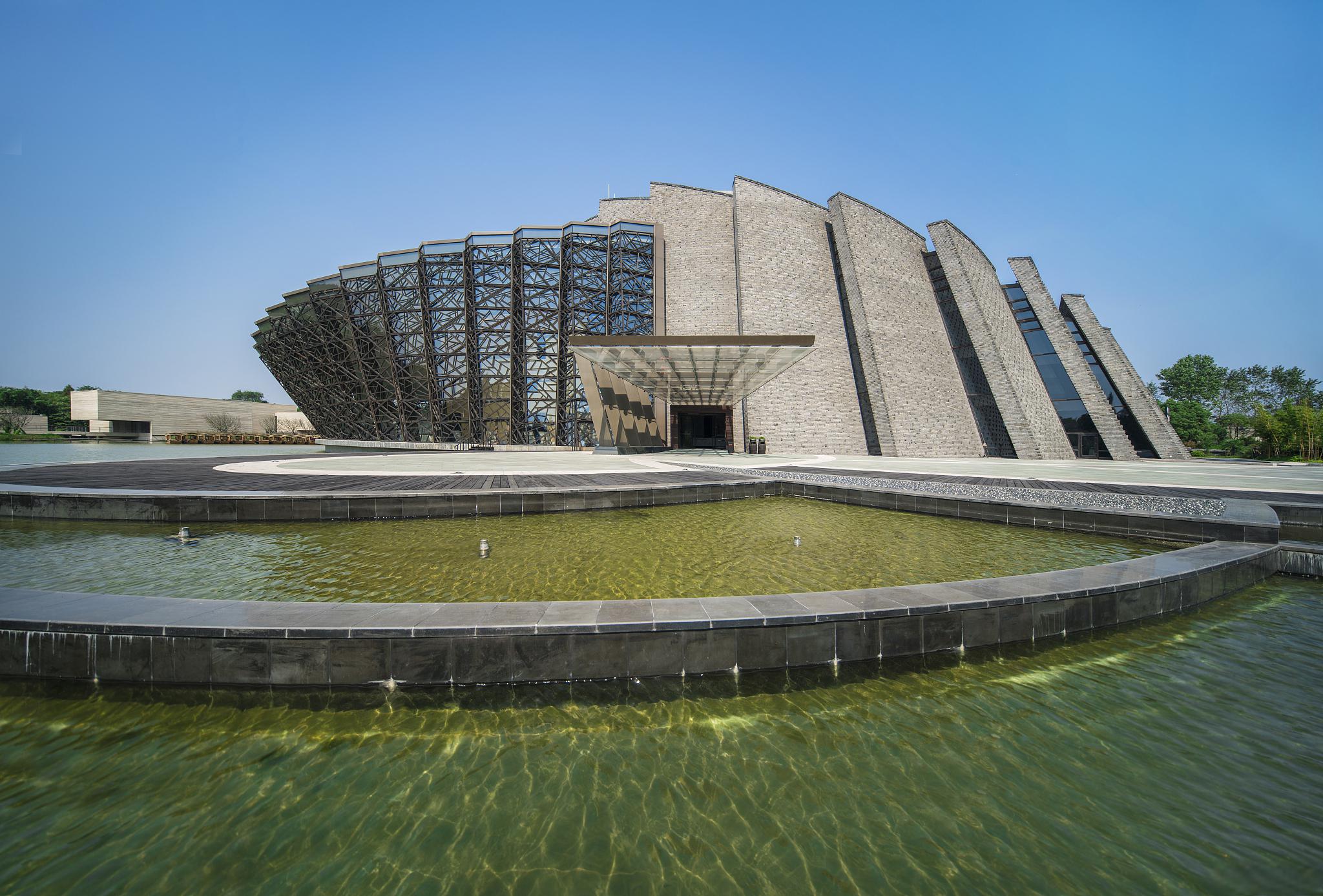 广东省博物馆一日游攻略 广东省博物馆,位于广州市珠江新城,是我国最