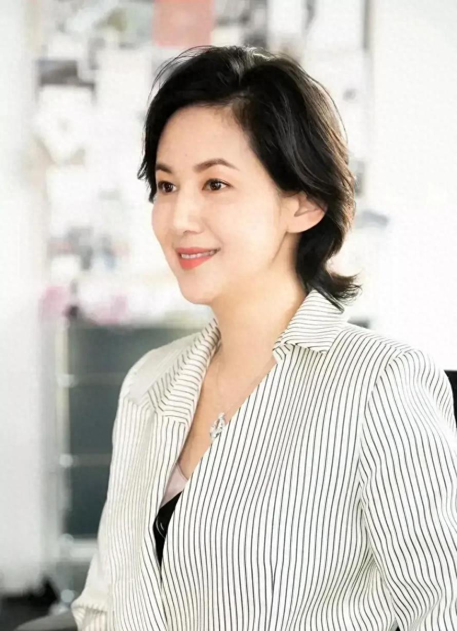 52岁主持人的保养秘籍 王津元,上海最美主持人,52岁的她看起来依然如