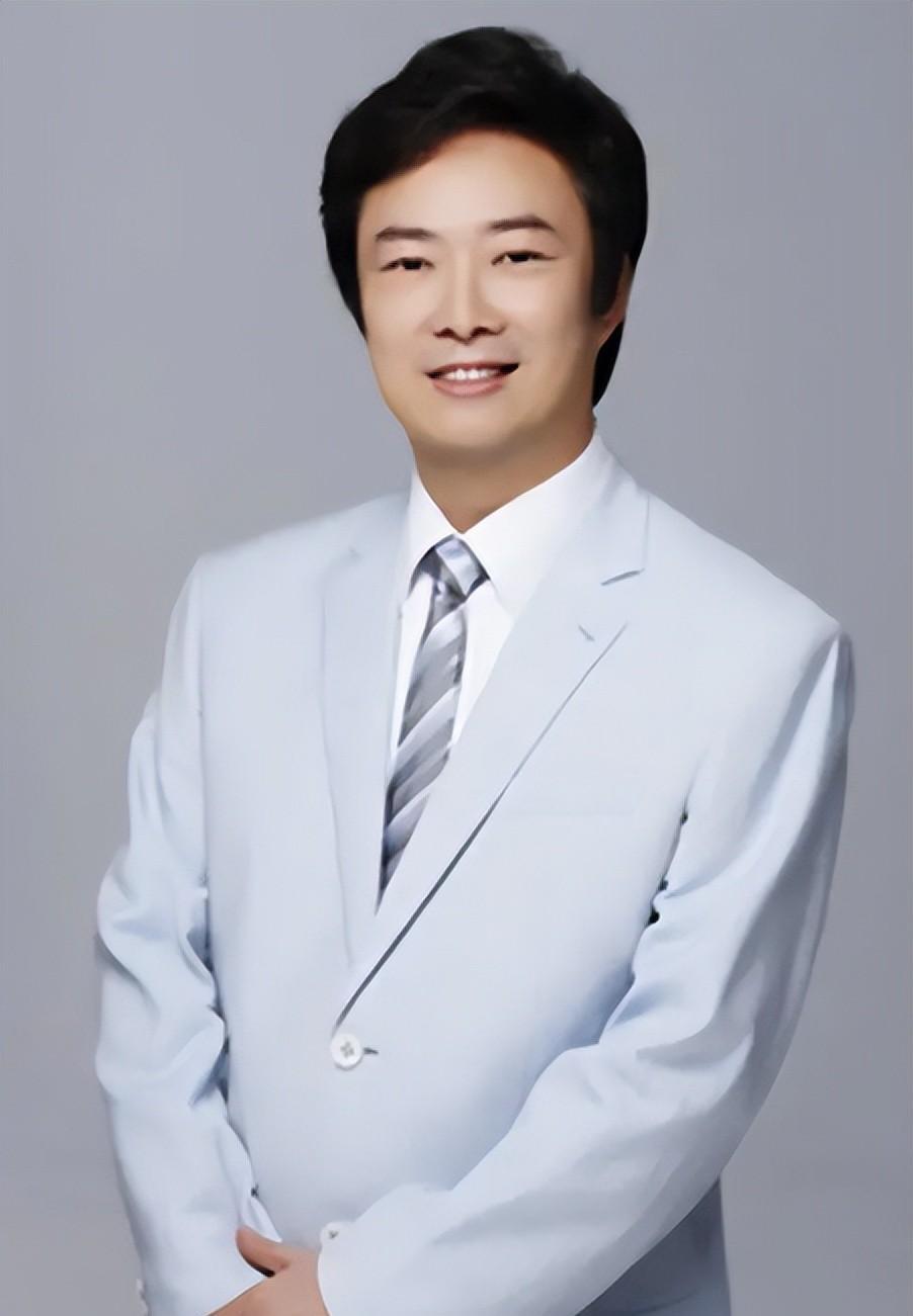 费玉清:一生未婚的原因 费玉清一生未婚,原因是因为他的恋人安井千惠