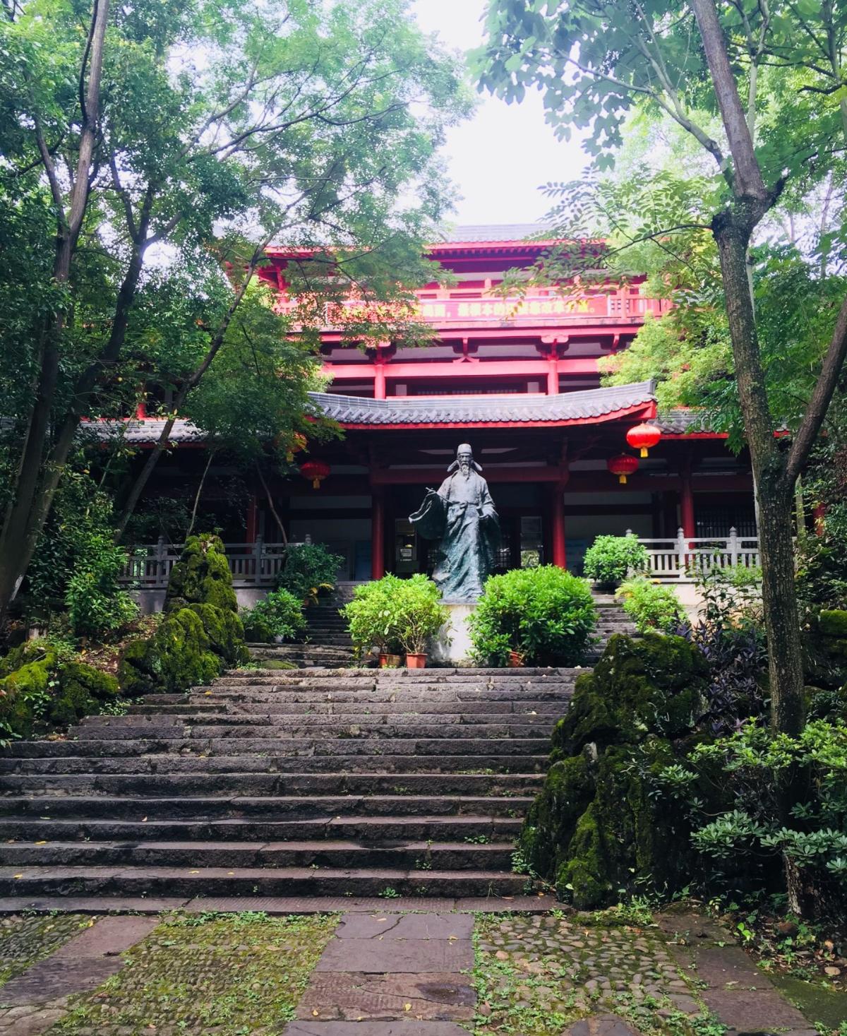 连州十大必去景点 连州位于广东省清远市,是一个历史文化悠久,自然