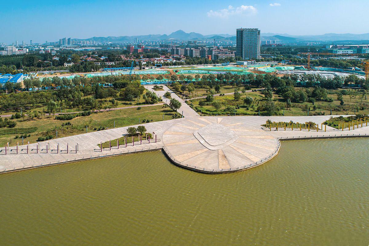 山东章丘市绣源河风景区 山东章丘市绣源河风景区是一个美丽的地方