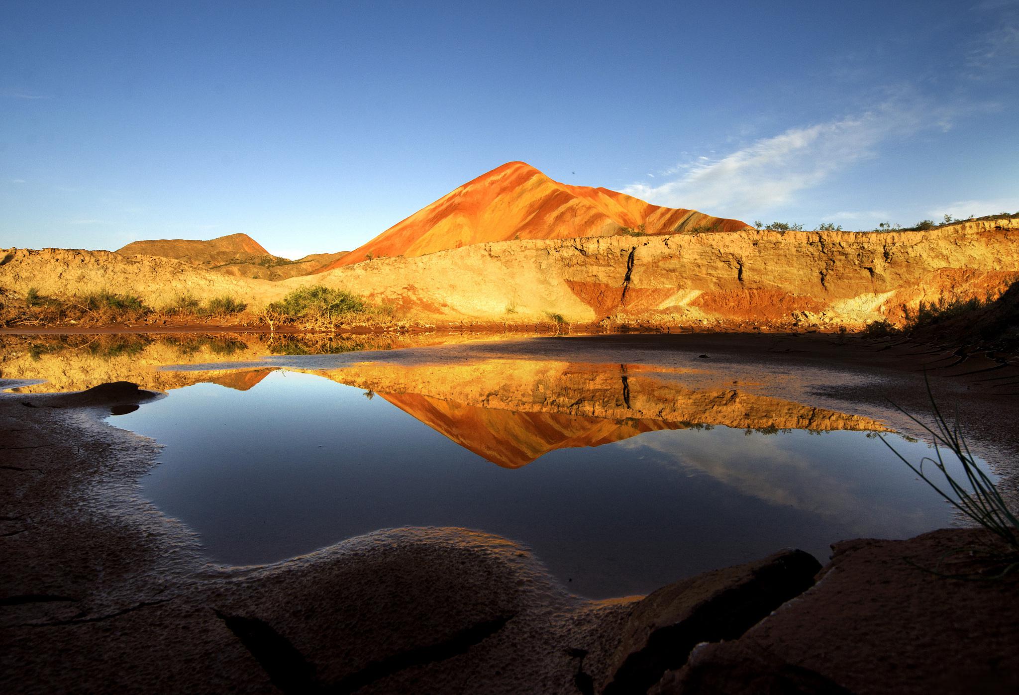 额济纳旗好在哪里 额济纳旗,阿拉善盟辖旗,位于内蒙古西部,阿拉善盟