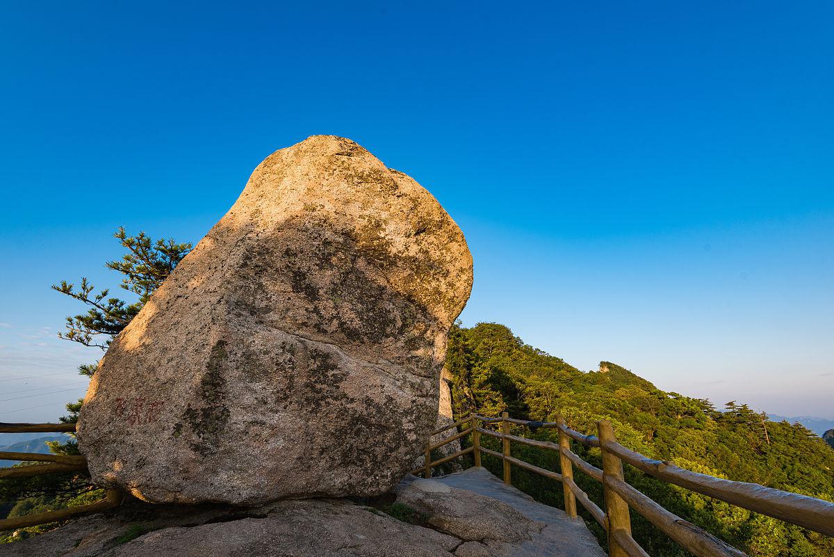 河南白云山,美到霸屏 白云山风景区位于中国河南省驻马店市,是河南省