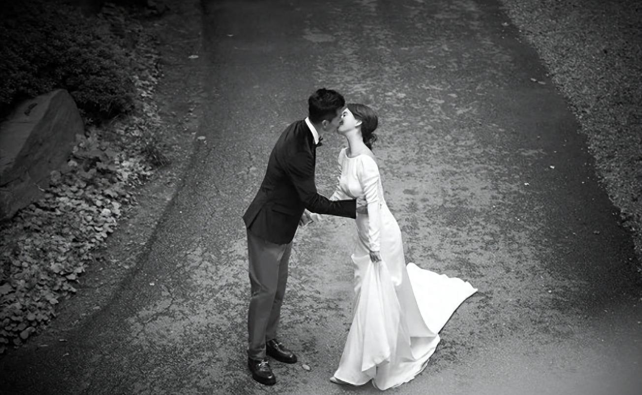 sean与妻子郑惠英19周年甜蜜晒恩爱 韩国嘻哈组合jinusean的成员sean