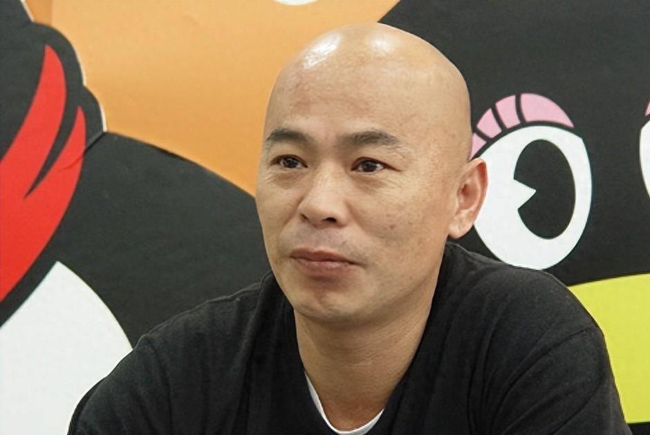 熊欣欣谈李连杰:腿法绝无仅有 熊欣欣是一个体育运动员成为影视动作