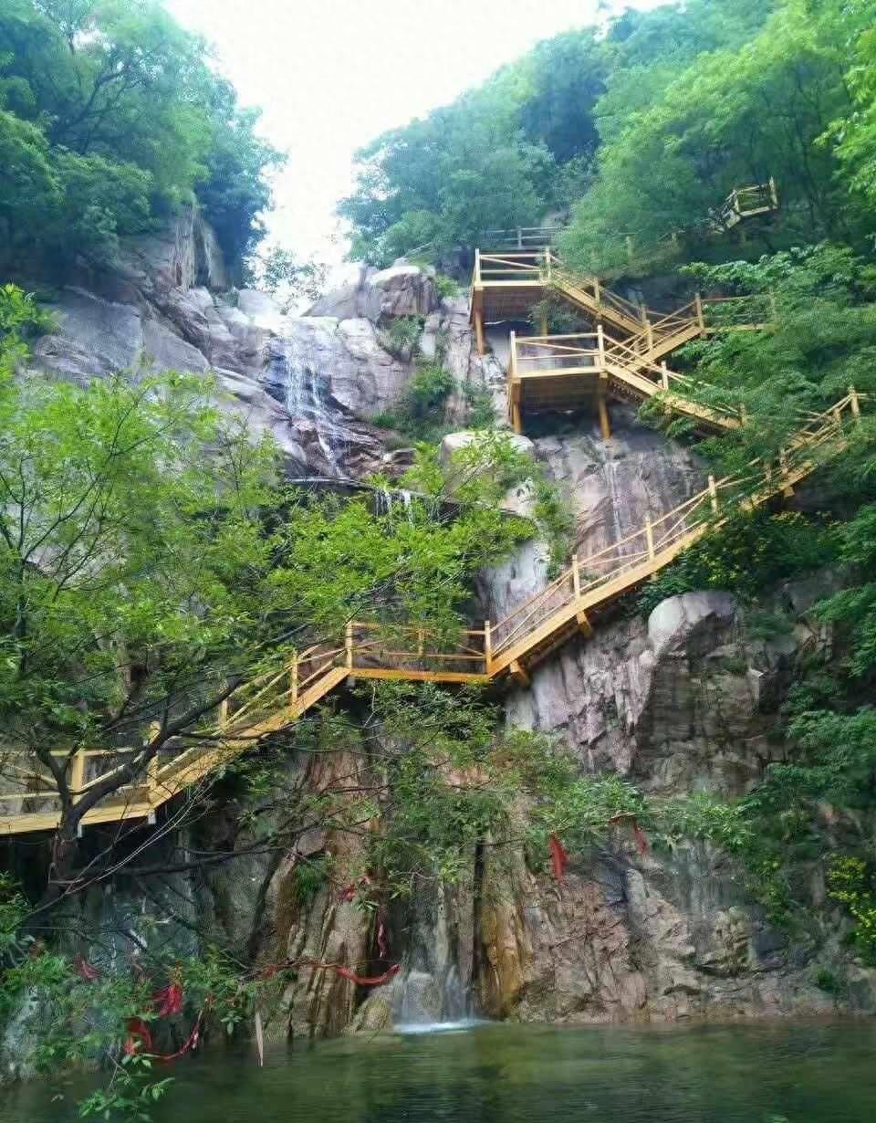 画眉谷,一个山清水秀的仙境 9015自然风光 画眉谷风景如画,山峦