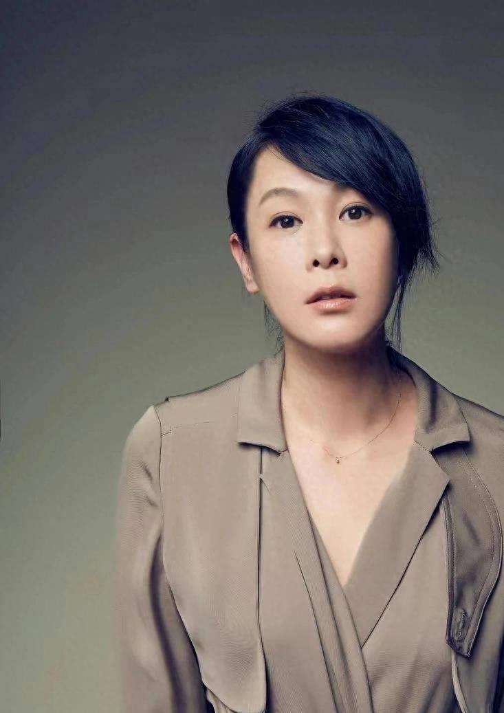 刘若英:46岁生儿子的正确决定 刘若英在46岁时决定为年轻的丈夫生下