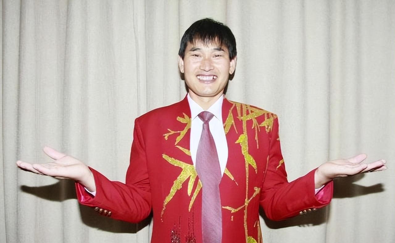 大衣哥朱之文公开向蒋大为道歉 朱之文公开向蒋大为道歉,蒋大为是一位