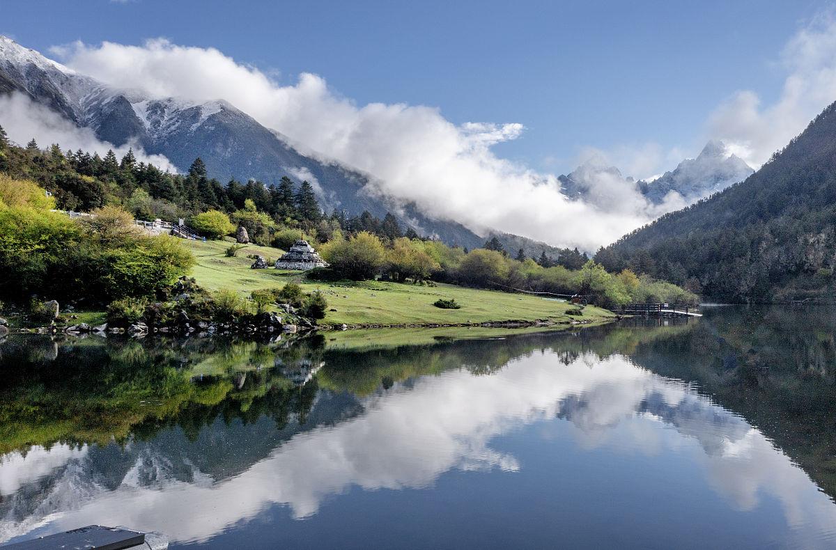 木格措,大自然的奇景 木格措,川西北最大的高山湖泊之一,木格措也被称