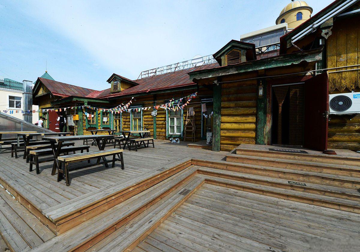 兴城海边民宿推荐 兴城是一个美丽的海滨城市,拥有优美的海滩和迷人的