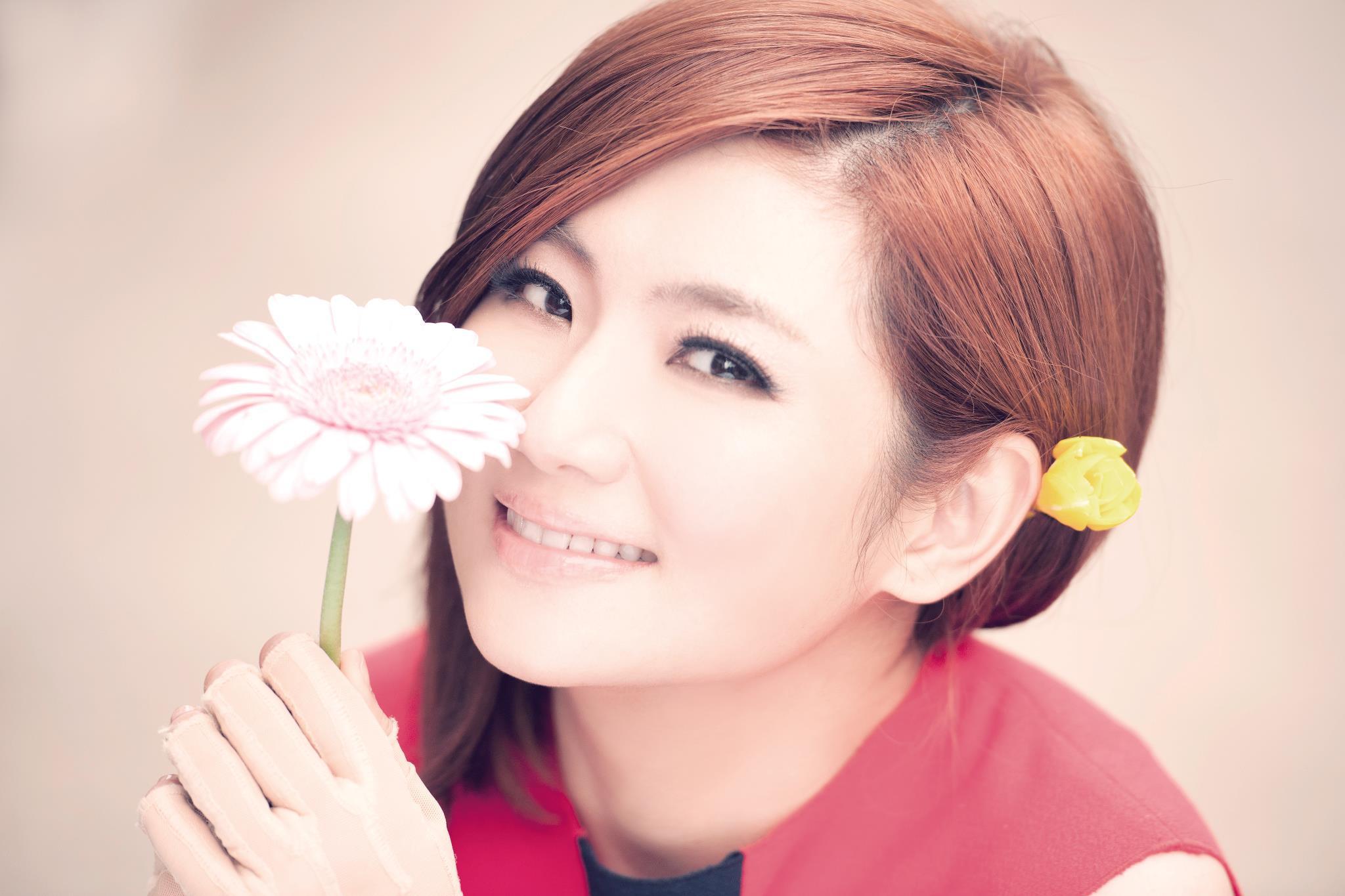 selina官宣生子:家庭故事 selina官宣生子,she团队全员陪产的背后故事