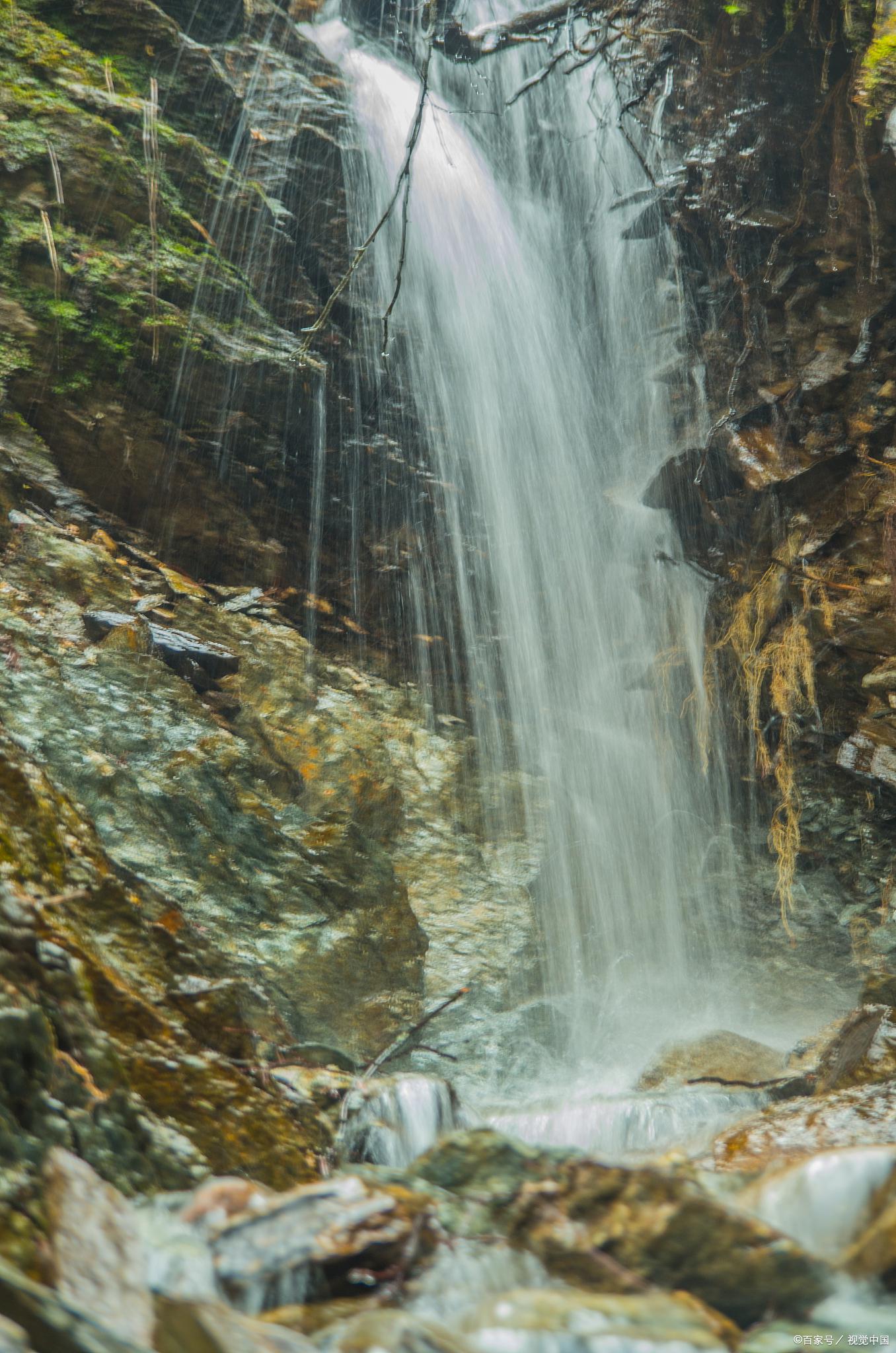 刘伯温故里景区·百丈漈,自然与文化的完美融合 刘伯温故里景区位于