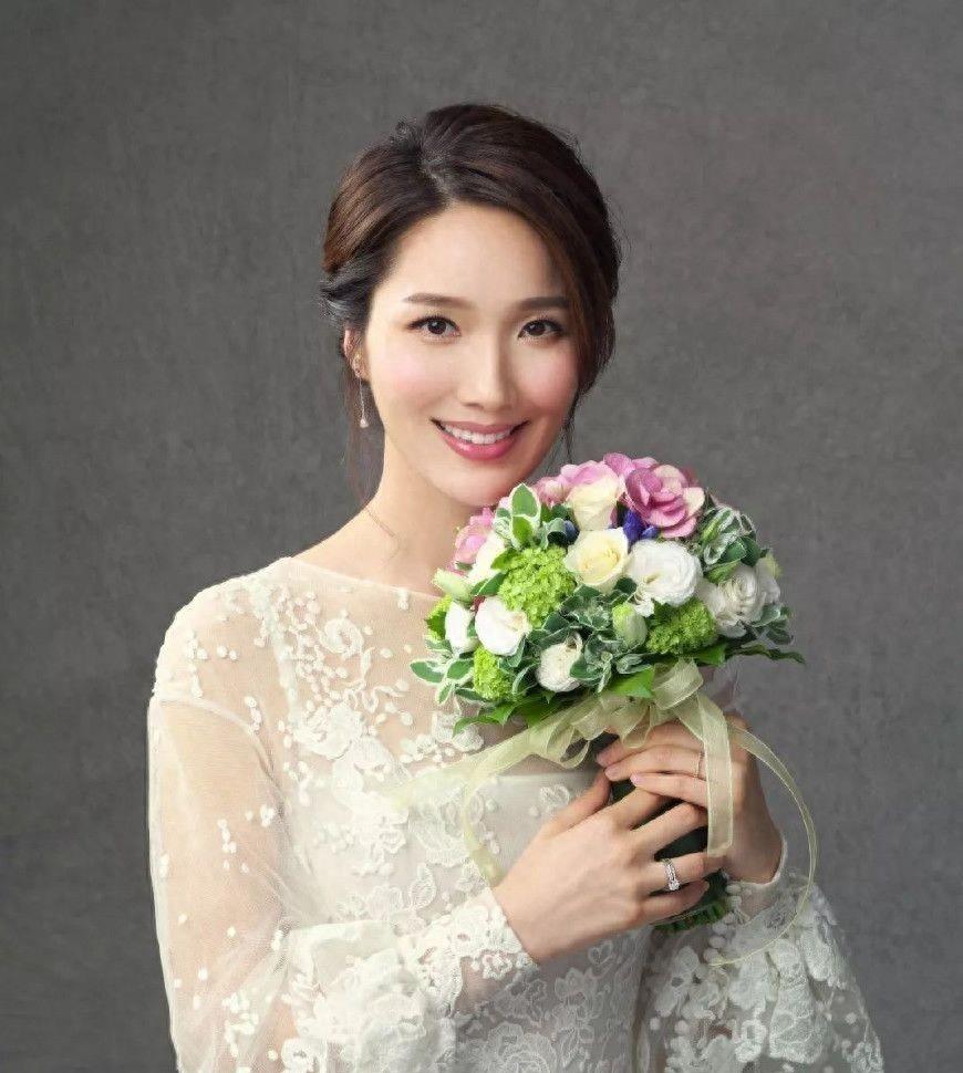 李亚男:实力派演员的魅力 李亚男作为一名实力派演员,凭借着独特的