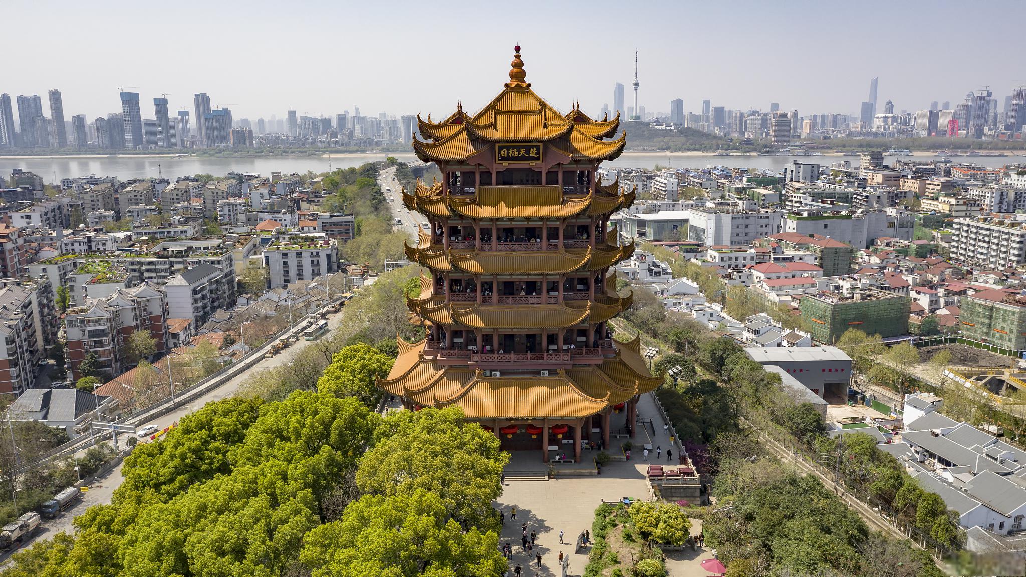 与晴川阁,古琴台并肩而立,如同明亮的灯塔,照亮了武汉的文化天空