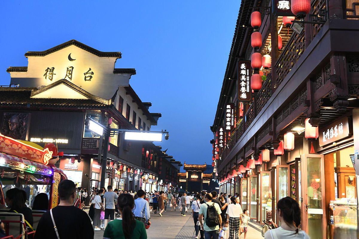 无锡夜游景点推荐 夜晚是探索城市魅力的绝佳时机,而无锡作为一座富有