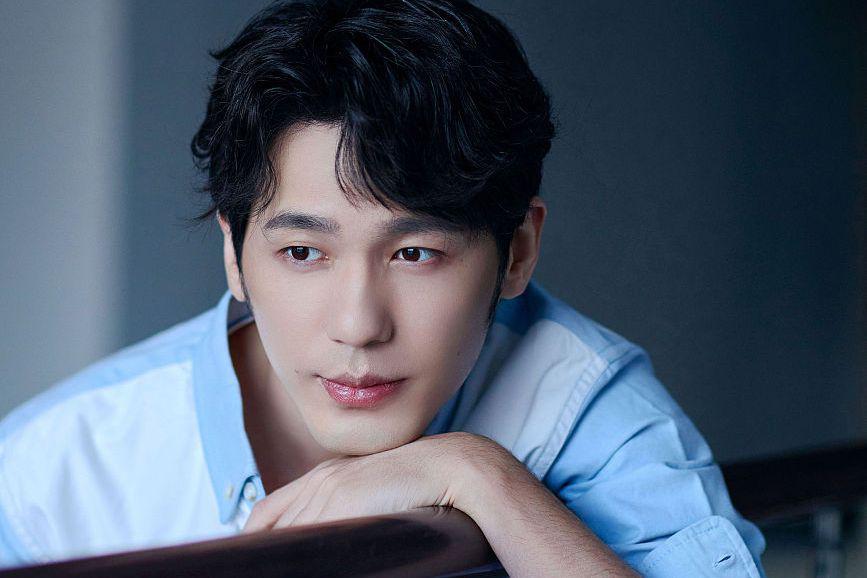 白宇:跑龙套14年,33岁终成实力派演员 白宇,母亲是著名演员,家产上亿