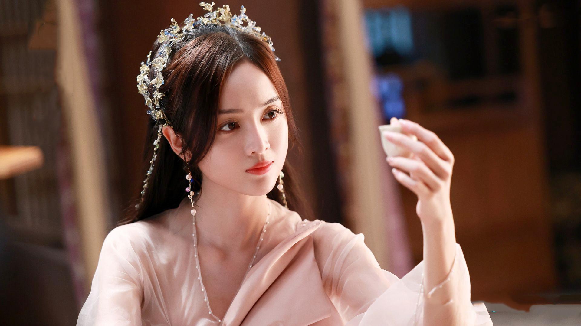 不一样的恋爱 古装电视剧《郎君不如意》讲述了齐晟和张芃芃闺女的