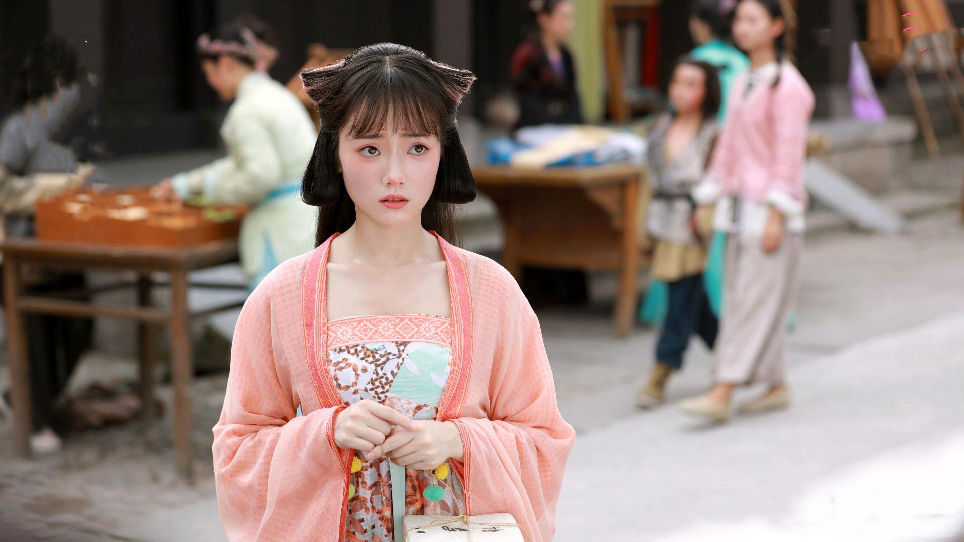 不一样的恋爱 古装电视剧《郎君不如意》讲述了齐晟和张芃芃闺女的