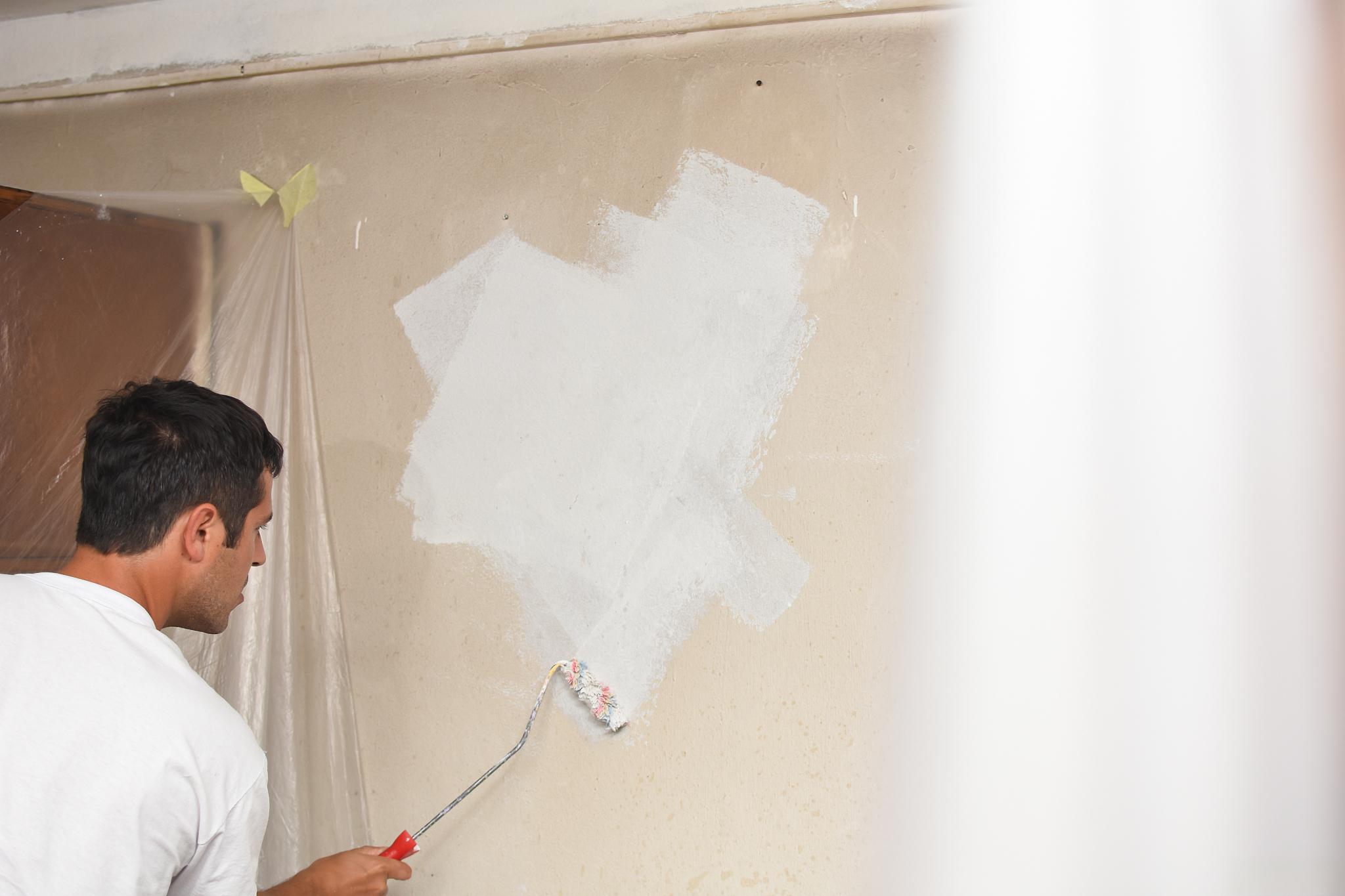 生石灰刷墙,让家居空间焕然一新 在家装中,墙面的粉刷是至关重要的一