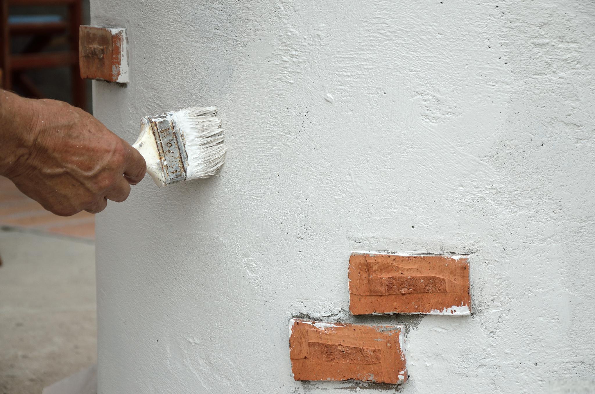 生石灰刷墙,让家居空间焕然一新 在家装中,墙面的粉刷是至关重要的一