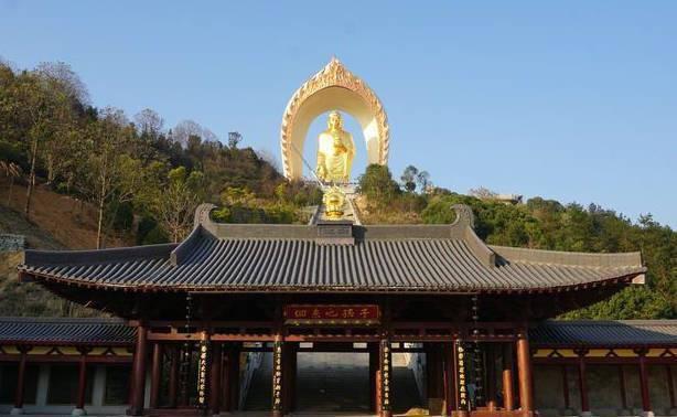 这里便是东林寺,中国最清净的一座古刹