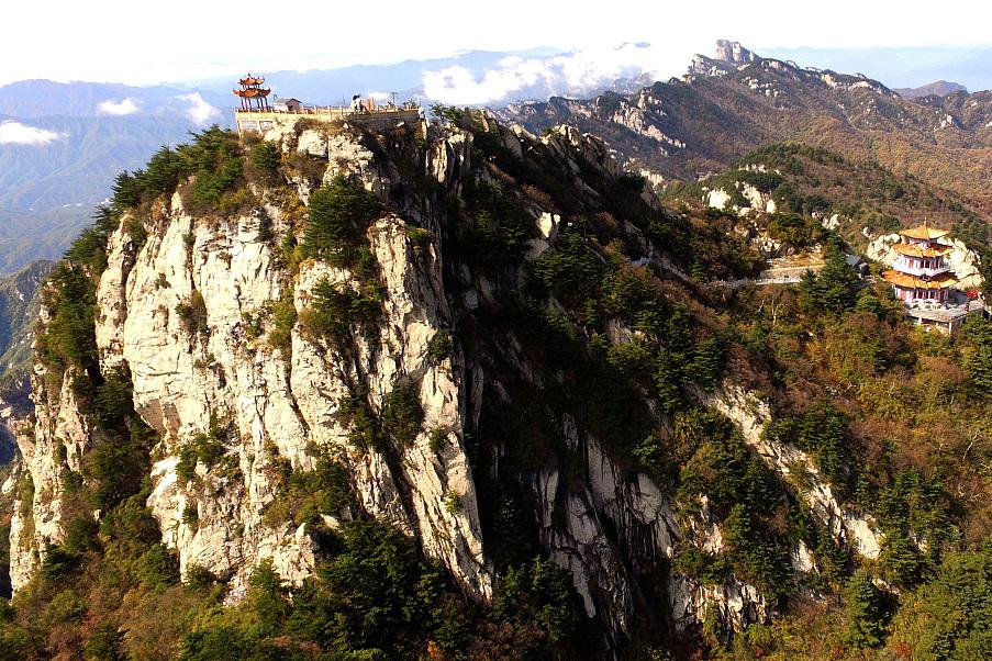 鲁山旅游攻略 鲁山,位于中国山东省中部,是山东省的一座著名山脉,也是