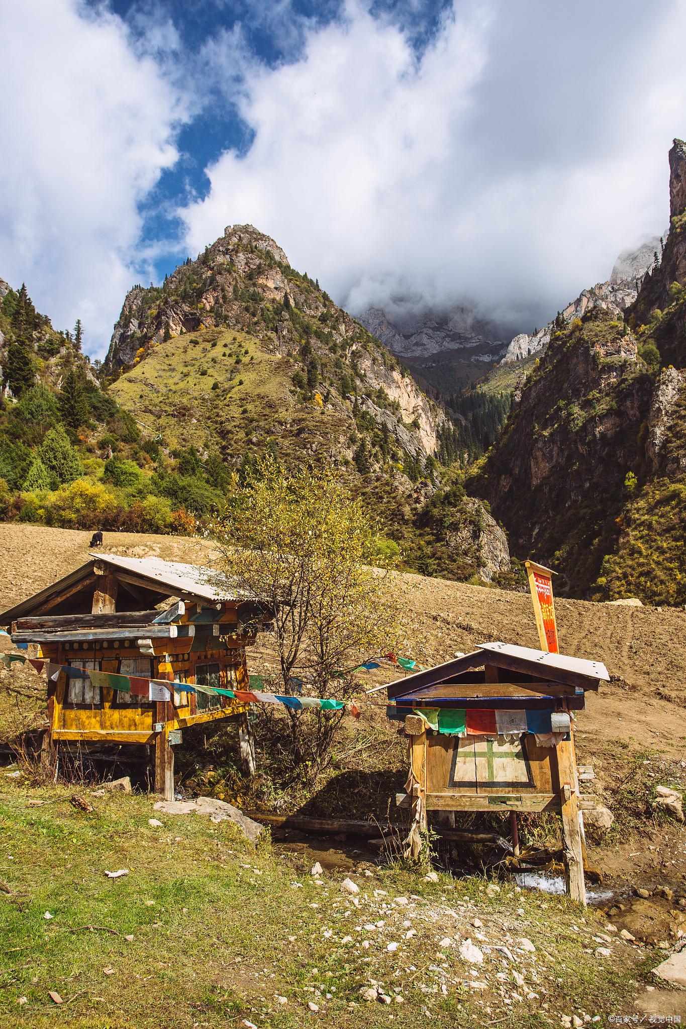 扎尕那景区,中国最美的地方之一 扎尕那景区位于中国甘肃省迭部县,是