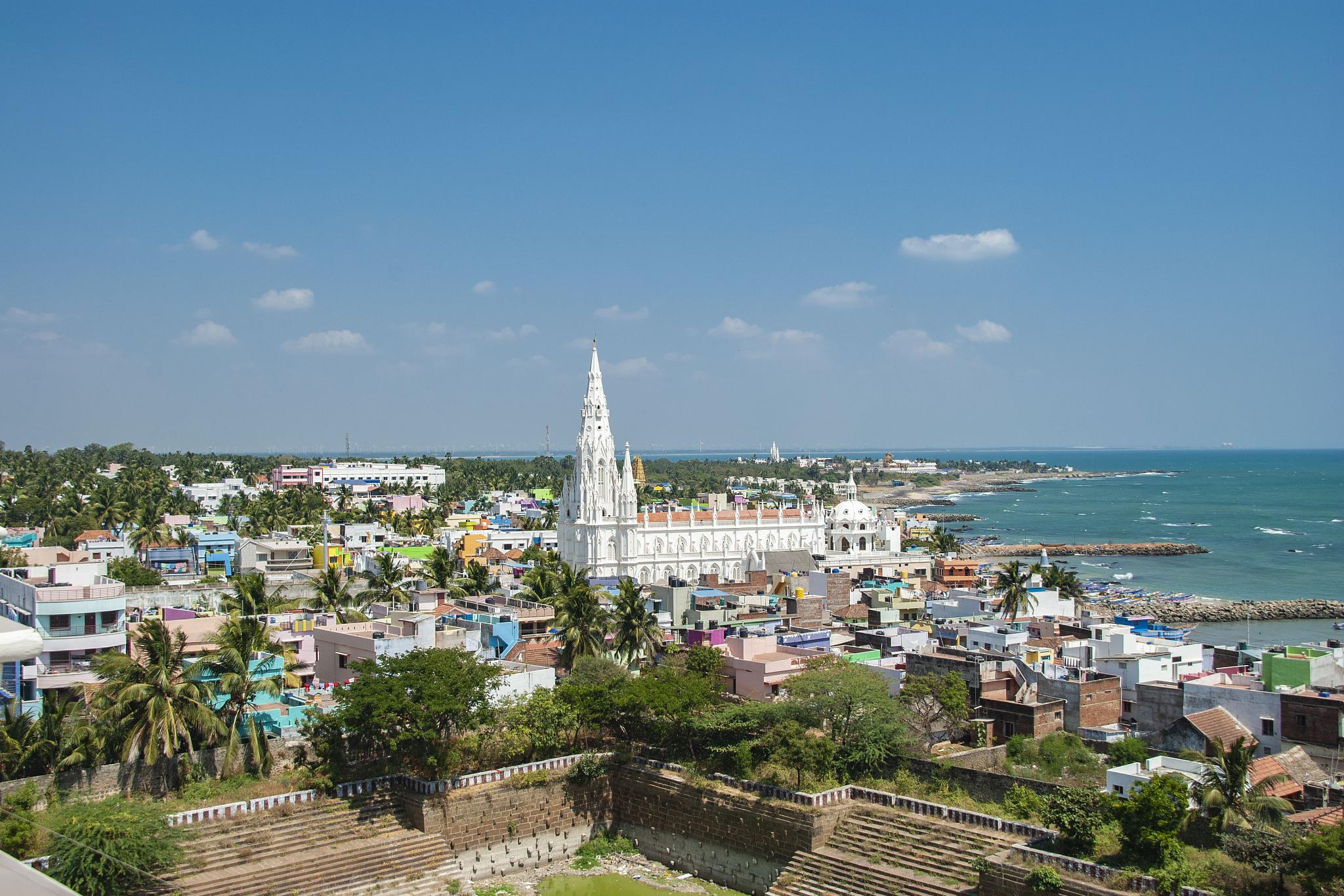 拉乌尼翁旅游攻略 拉乌尼翁,这个位于智利中部的小城市,以其独特的