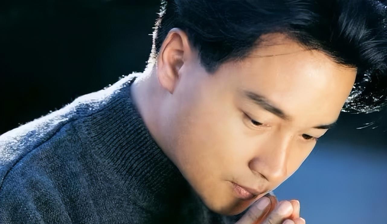 张国荣与毛舜筠的爱情故事 张国荣与毛舜筠的爱情故事展示了他们之间