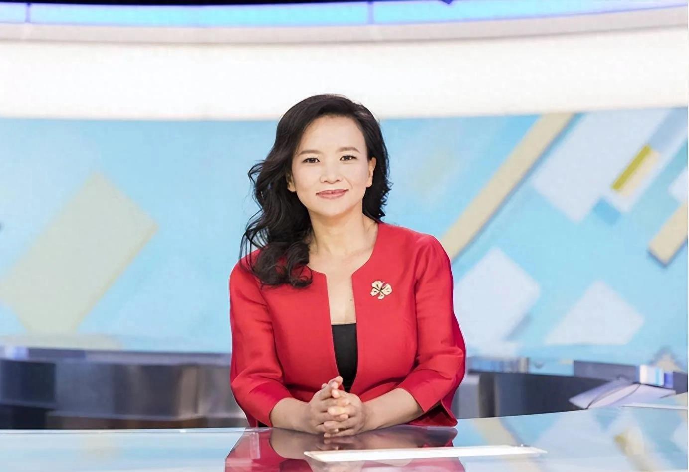 美女主持人成"特工007" 成蕾,华族背景的美女主持人,因涉及国家安全