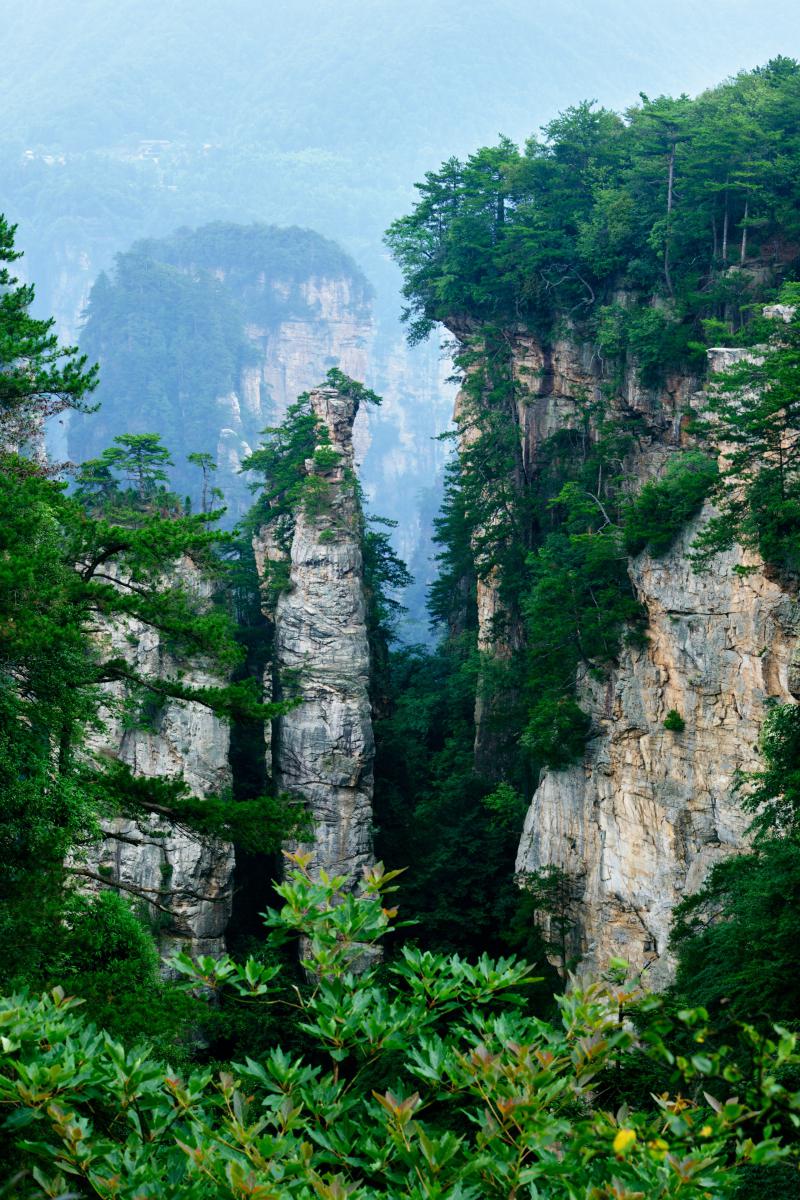 武陵源,值得一去的地方 武陵源风景名胜区是中国湖南省张家界市的一处