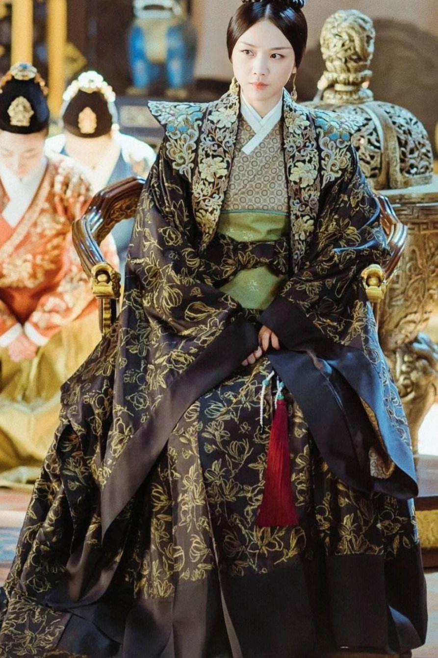 《大明风华》:汤唯的皇太后角色 《大明风华》是非常值得看的一部好剧