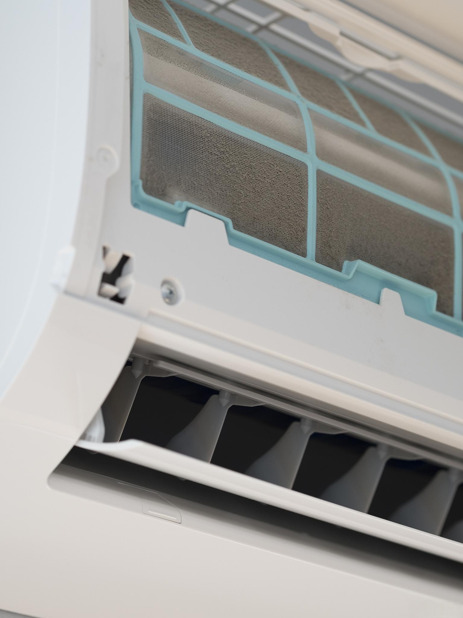 空调出风口滴水的原因和解决方法 空调出风口滴水是许多人遇到的问题