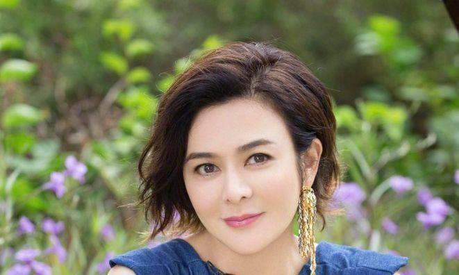 张静的美丽与回春针 张静是亚洲电影圈的传奇女演员,她的容颜似乎不曾