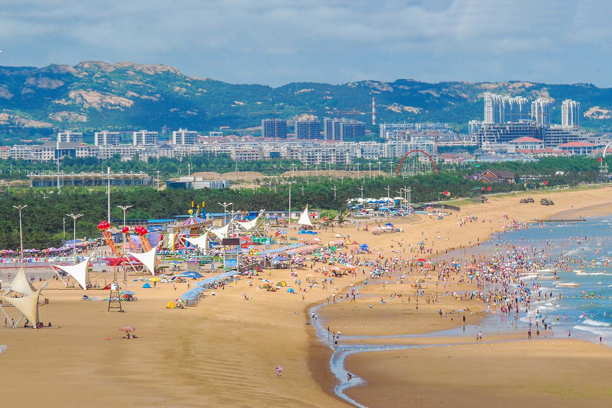 万平口景区游玩攻略 日照的万平口景区是一个绝佳的旅游胜地,这里拥有