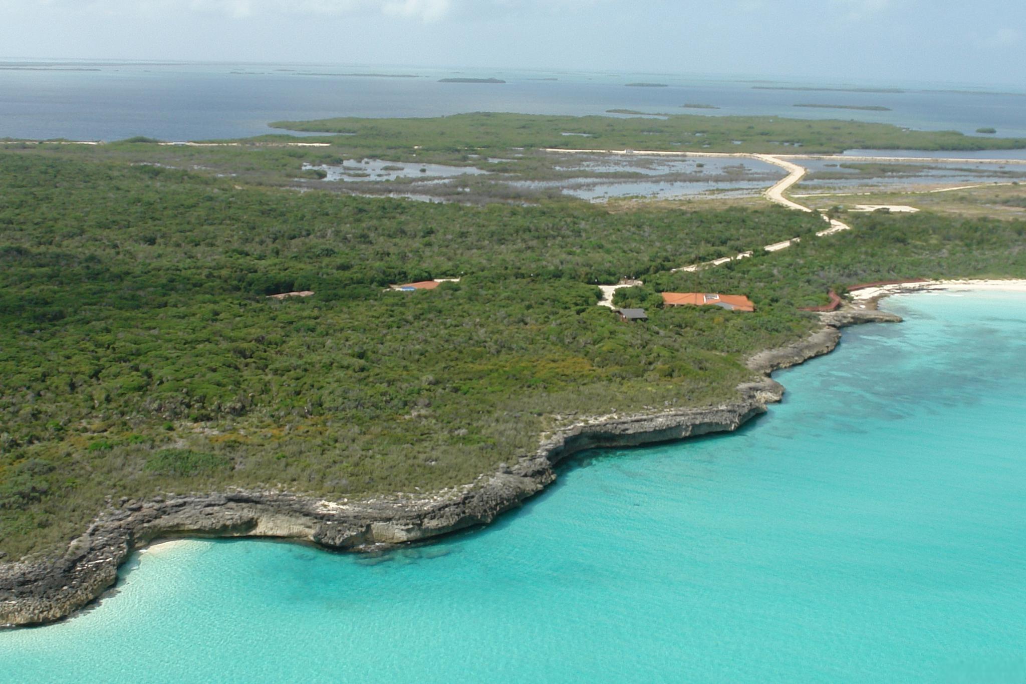 北马里亚纳群岛旅游攻略 北马里亚纳群岛,位于太平洋的西南部,是一个