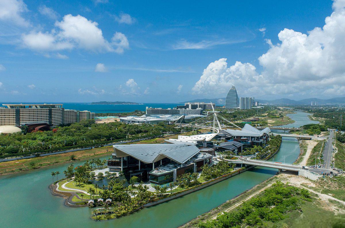 琼海市旅游景点推荐 海南省琼海市是一个美丽的海滨城市,拥有许多旅游