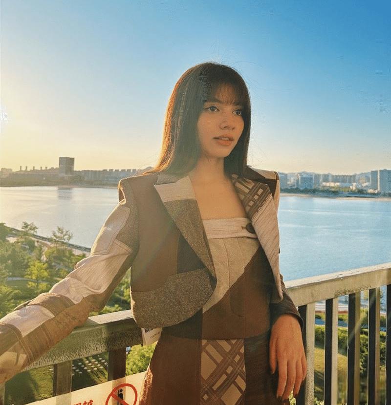 马来西亚印度裔女歌手李佩玲,曾在大陆参加多个歌唱节目,并在上月刚